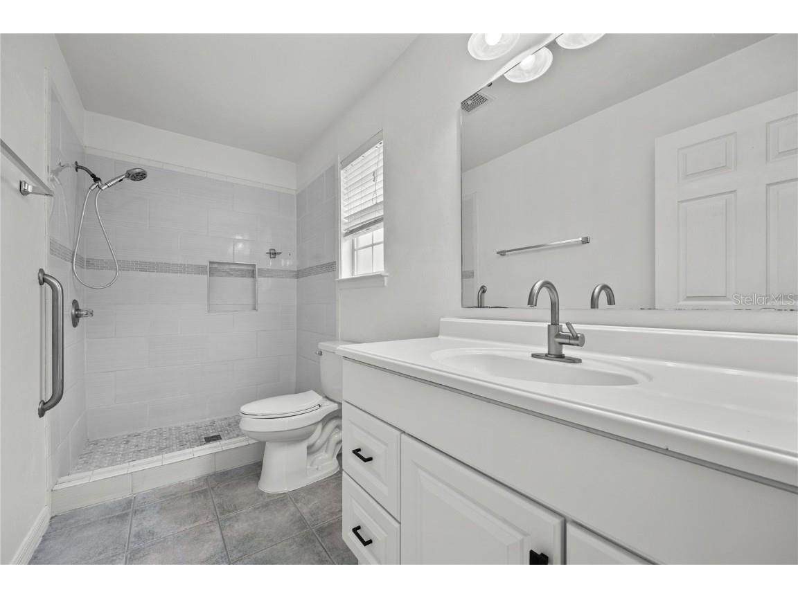 3832 NW 27th Street Gainesville FL 32605 GC536013 image15