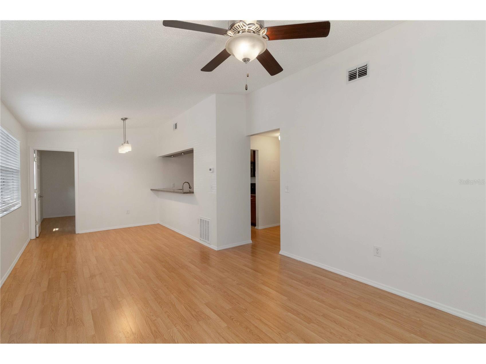 3833 59th Avenue W #4160 Bradenton FL 34210 A4686779 image7