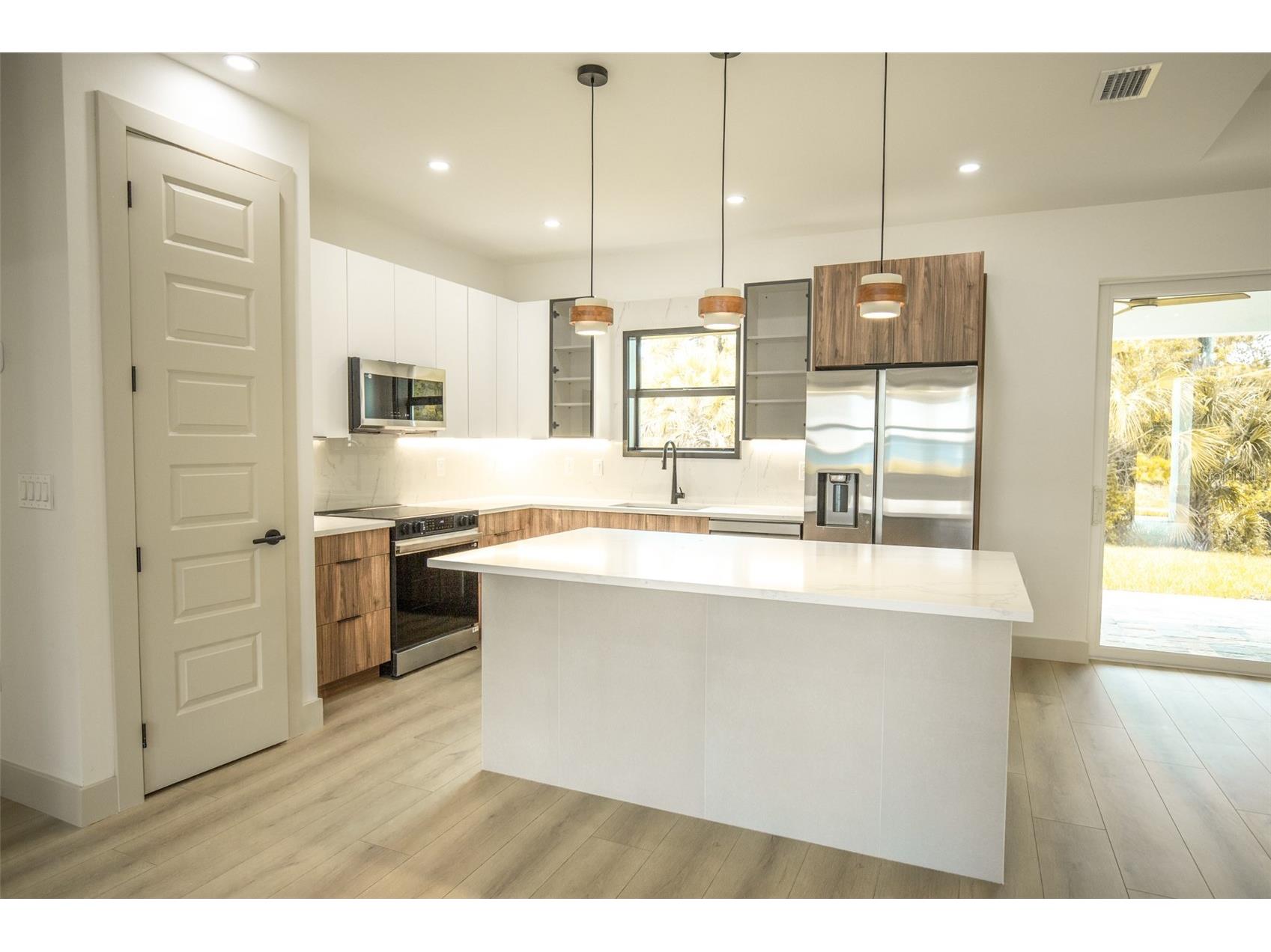 3833 Shorewood Street North Port FL 34286 A4693959 image7