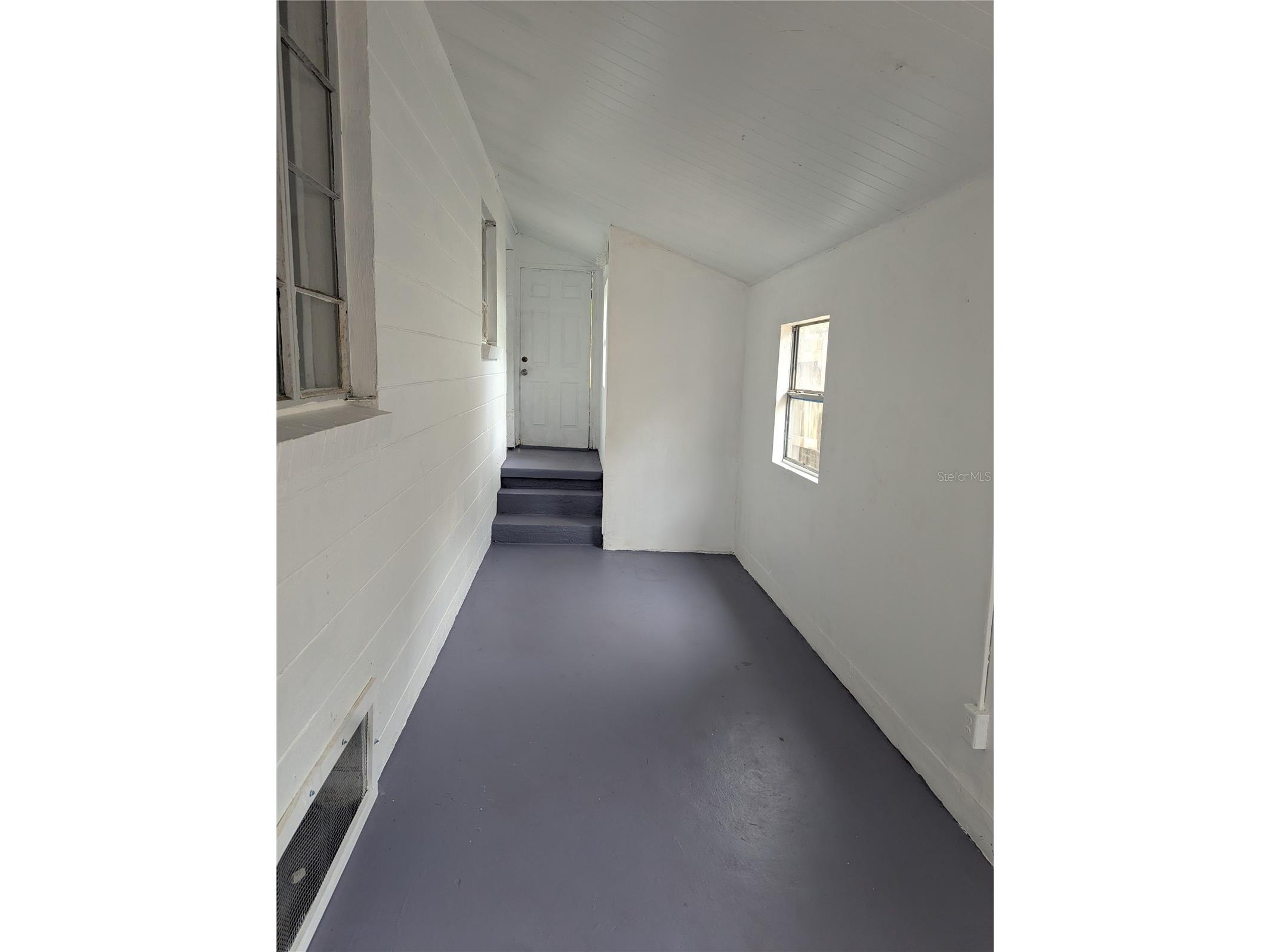 3834 Dr Martin Luther King Jr Street S Saint Petersburg FL 33705 - LAKE MGGIORE TB8497382 image24