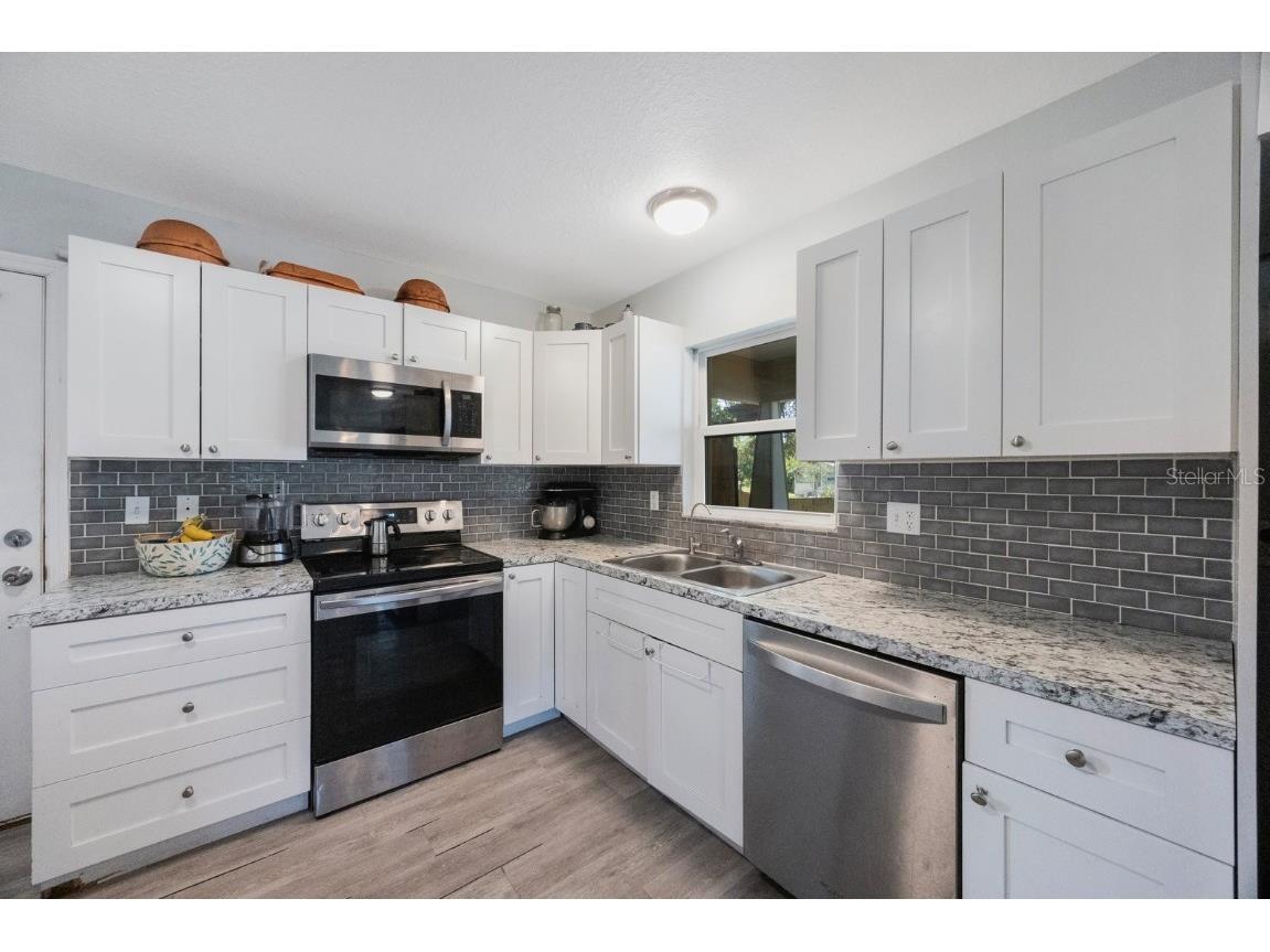 3835 18th Avenue S Saint Petersburg FL 33711 TB8415196 image13