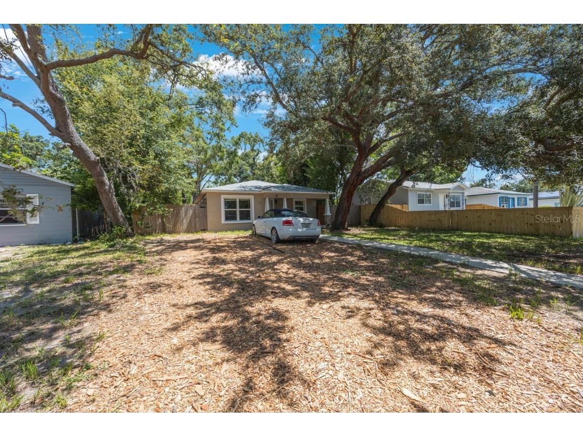 3835 18th Avenue S Saint Petersburg FL 33711 TB8415196 image2