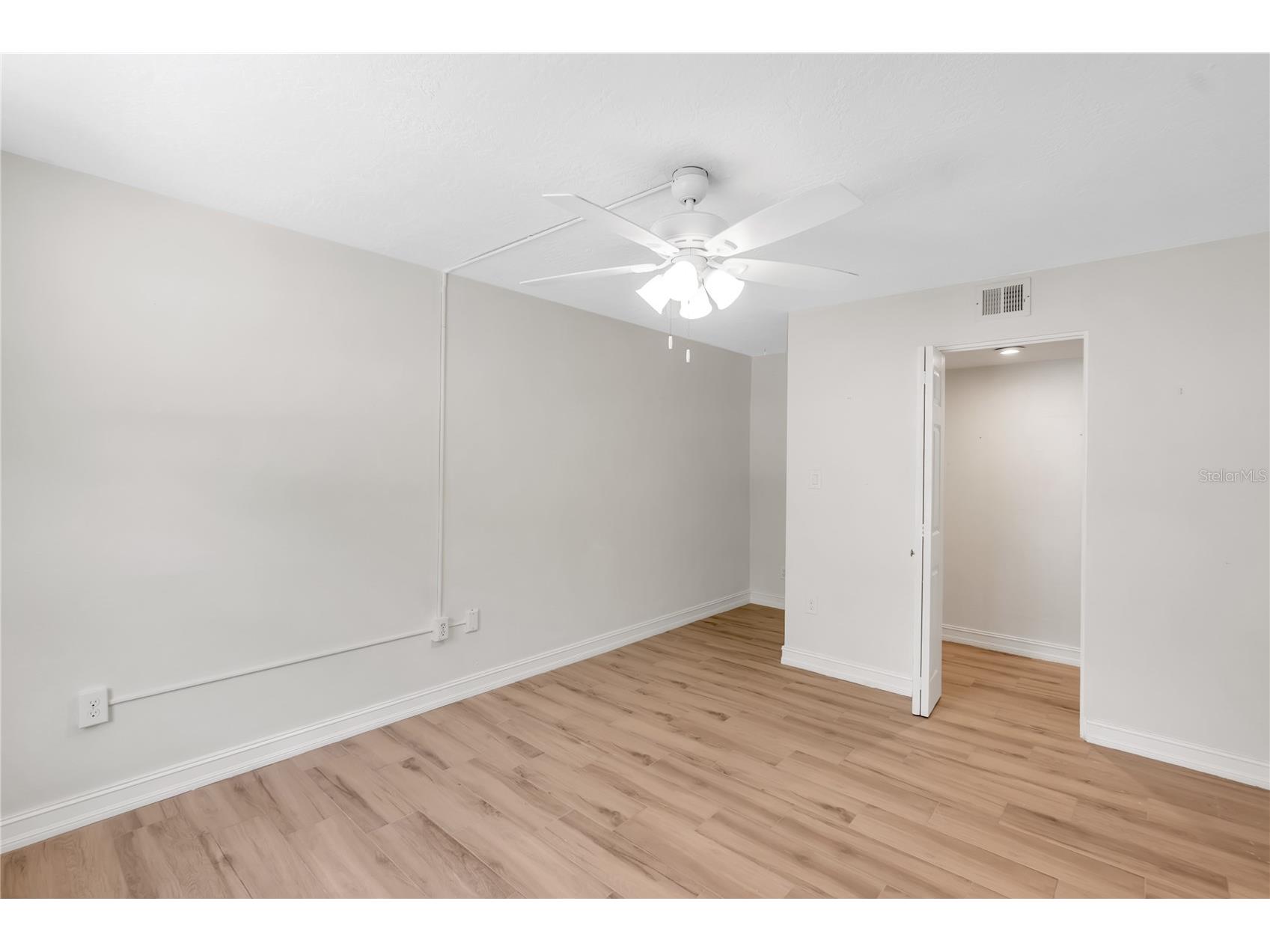 3835 Almeria Court #C1 Sarasota FL 34239 A4671843 image15