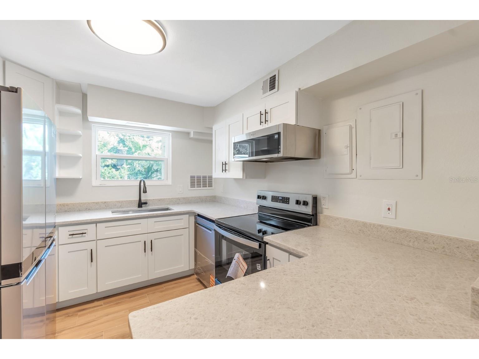 3835 Almeria Court #C1 Sarasota FL 34239 A4671843 image22