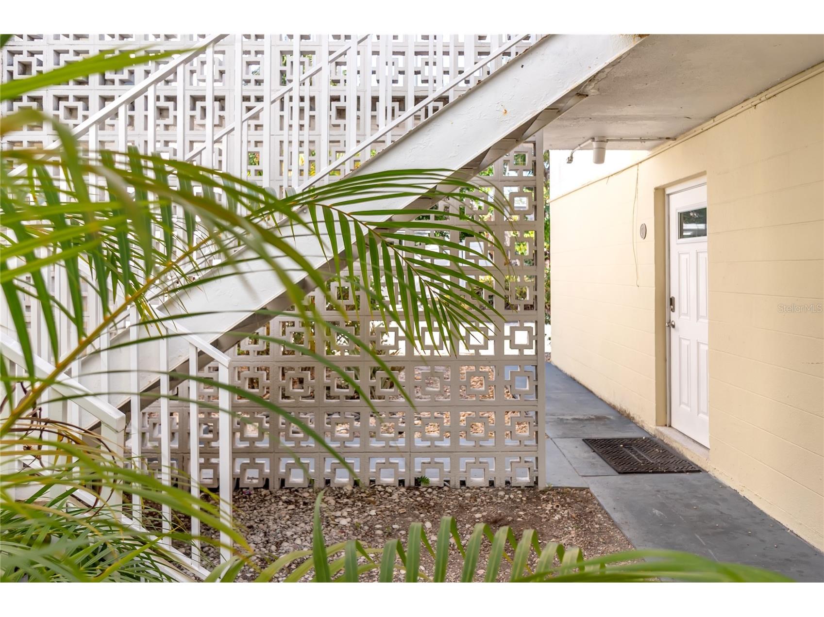 3835 Almeria Court #C1 Sarasota FL 34239 A4671843 image29