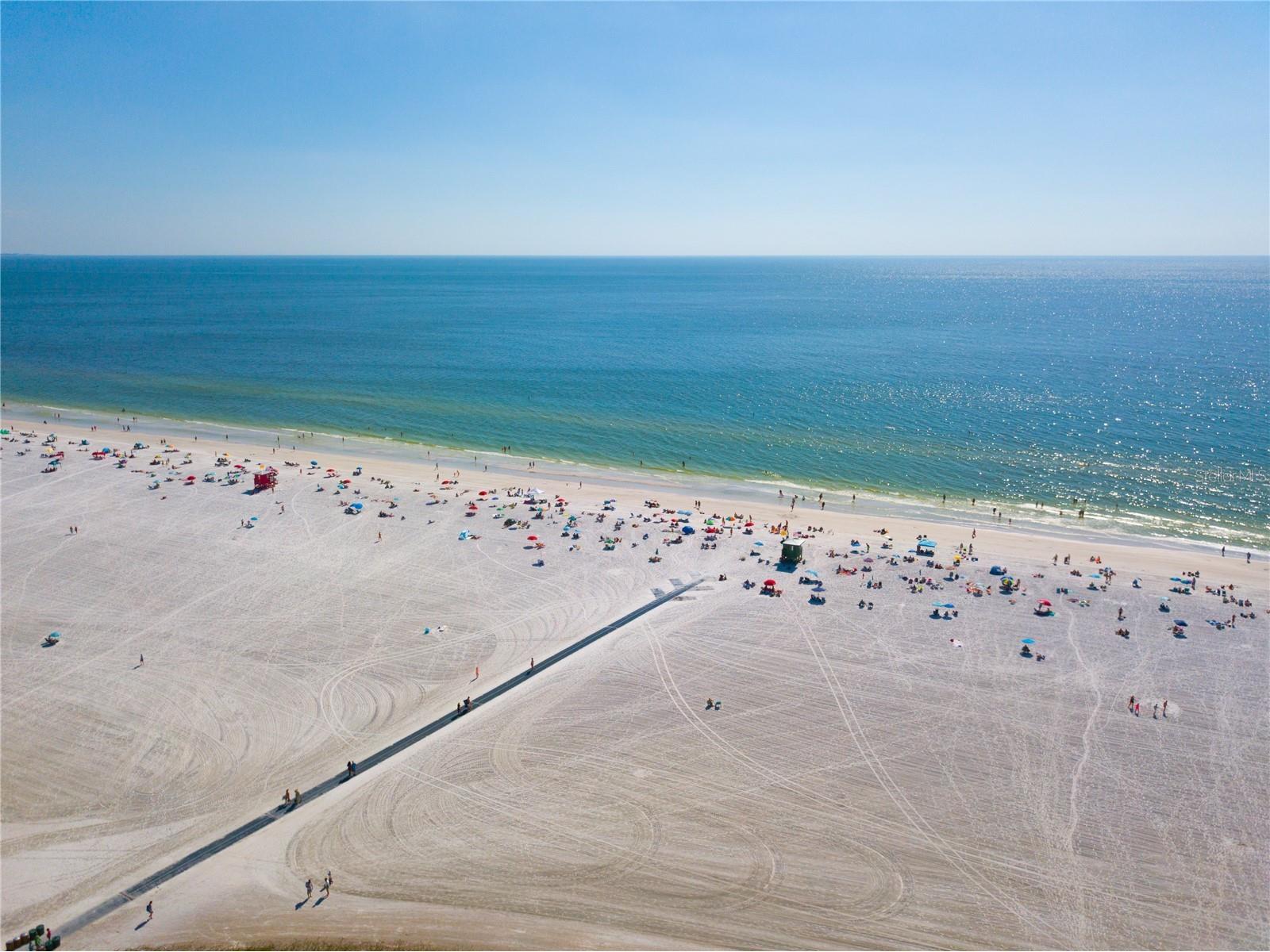 3835 Almeria Court #C1 Sarasota FL 34239 A4671843 image44