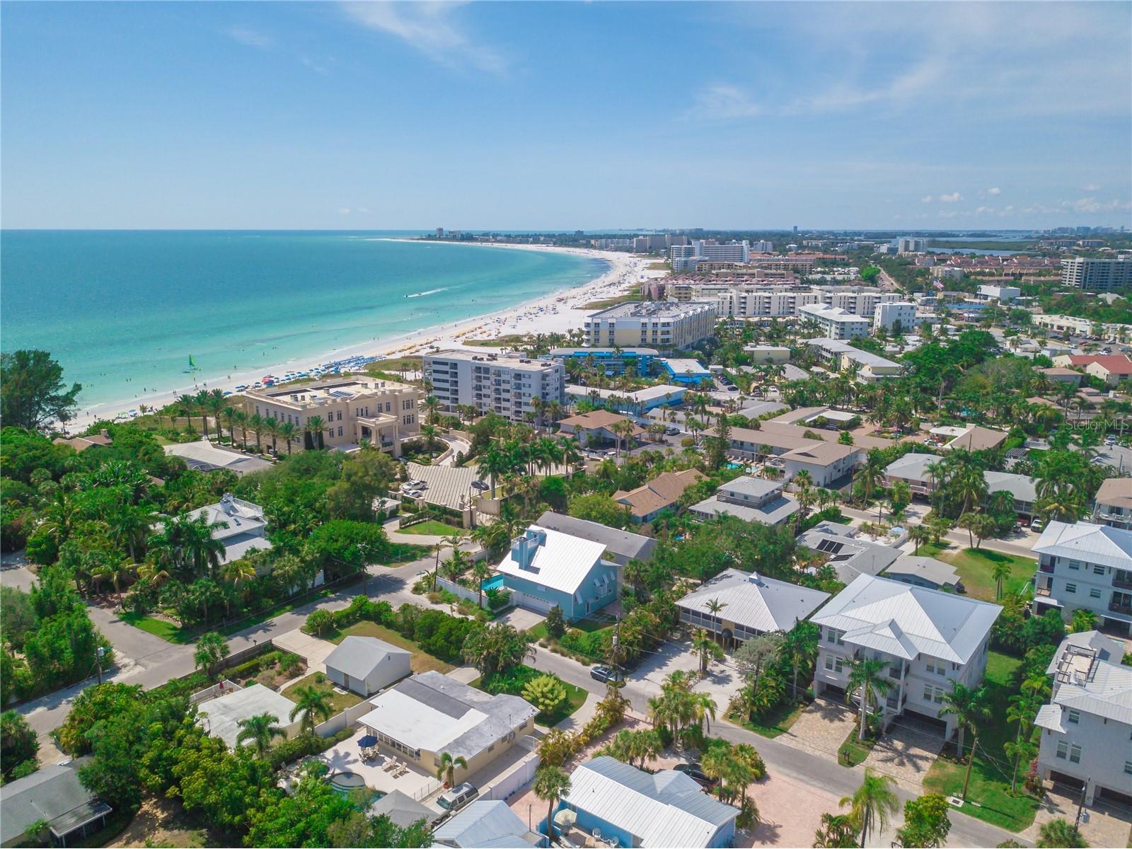 3835 Almeria Court #C1 Sarasota FL 34239 A4671843 image59