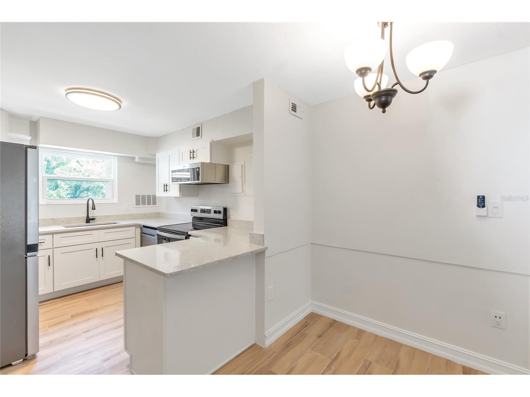 3835 Almeria Court #C1 Sarasota FL 34239 A4671843 image6