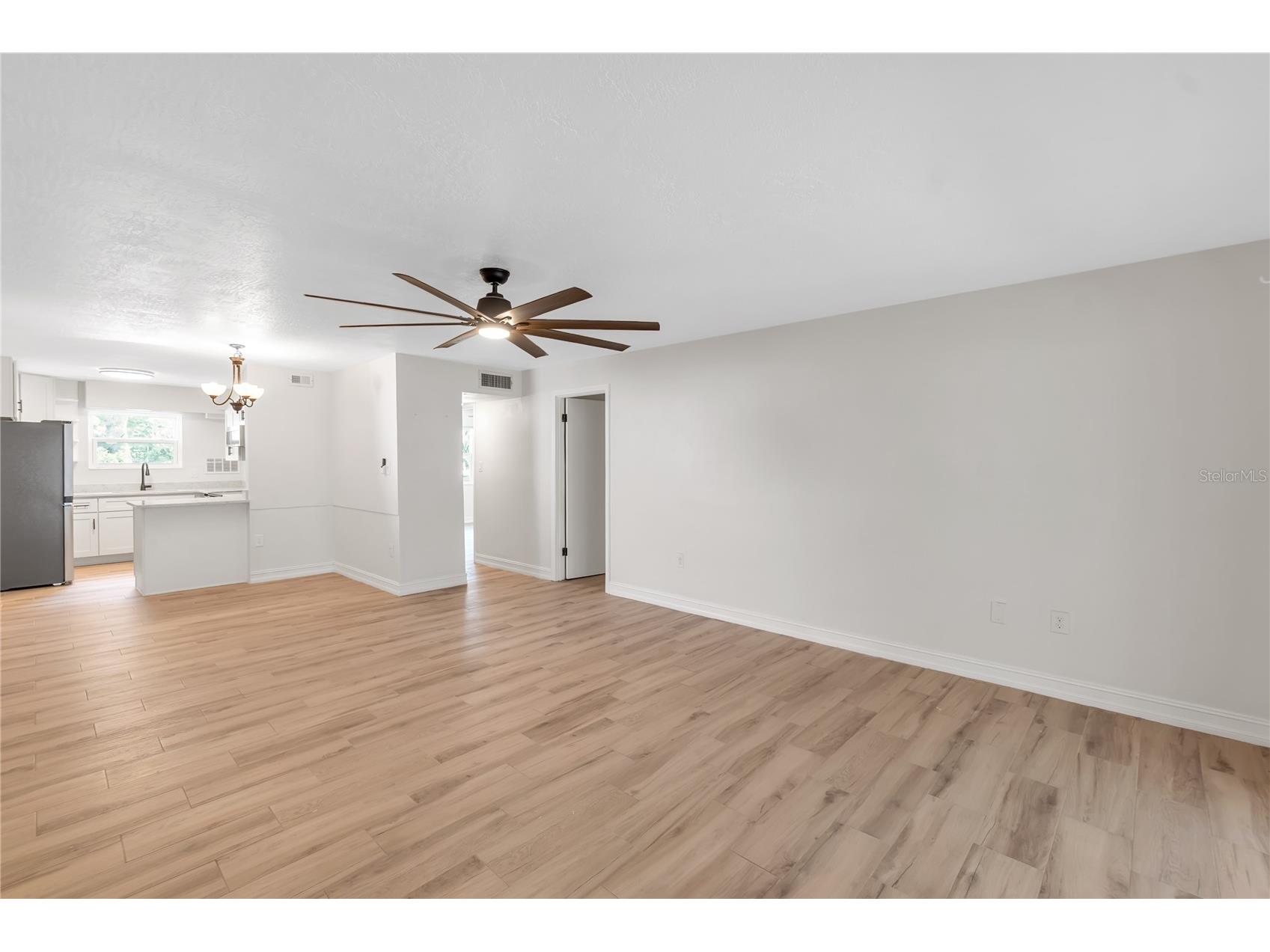 3835 Almeria Court #C1 Sarasota FL 34239 A4671843 image8