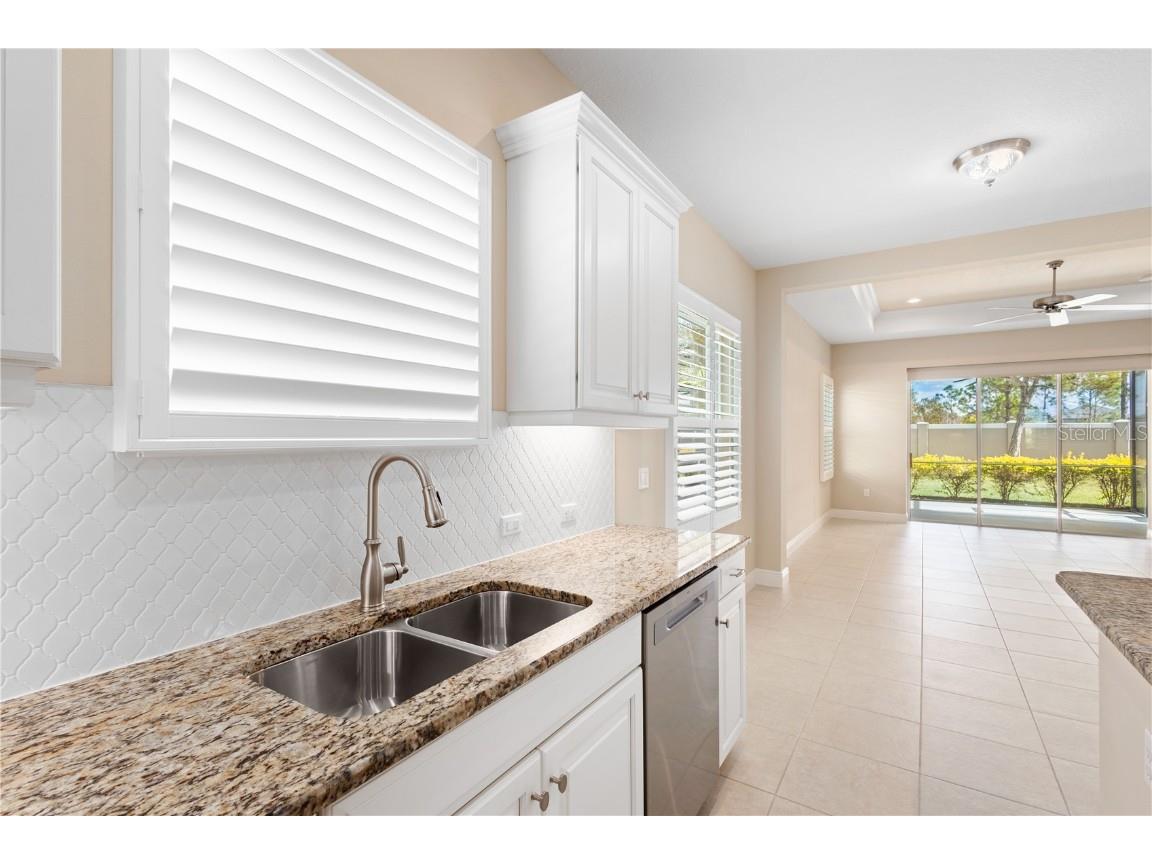 3835 Autumn Fern Terrace Sarasota FL 34243 A4670884 image10