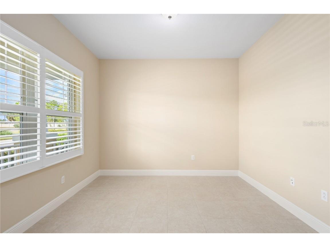 3835 Autumn Fern Terrace Sarasota FL 34243 A4670884 image5