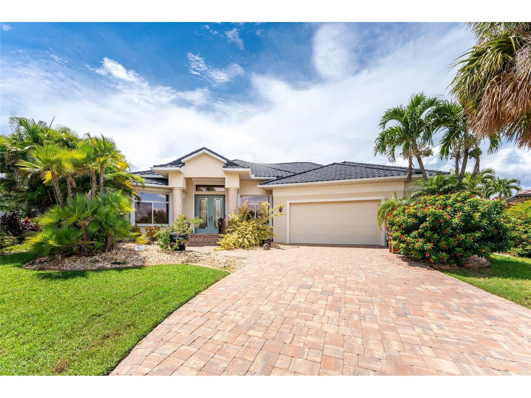3835 Aves Island Court Punta Gorda FL 33950 C7514720 image1