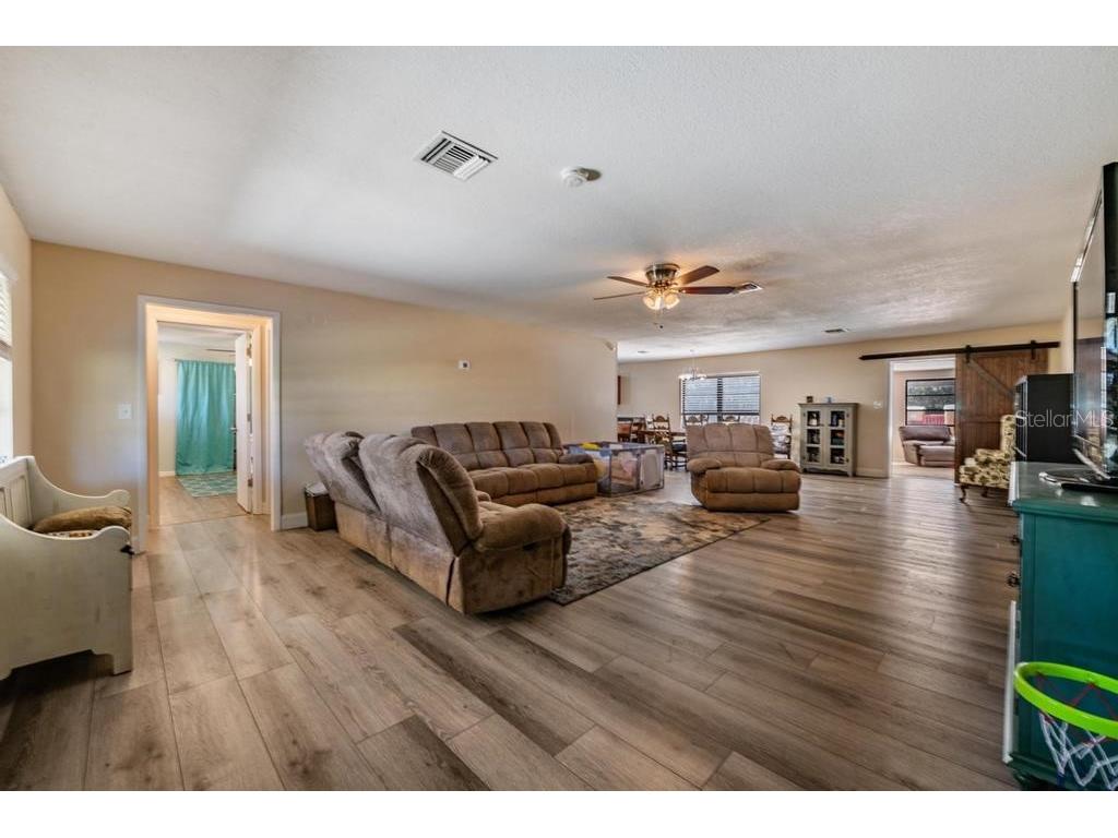 3835 Florida Ranch Boulevard Zephyrhills FL 33541 TB8481401 image4