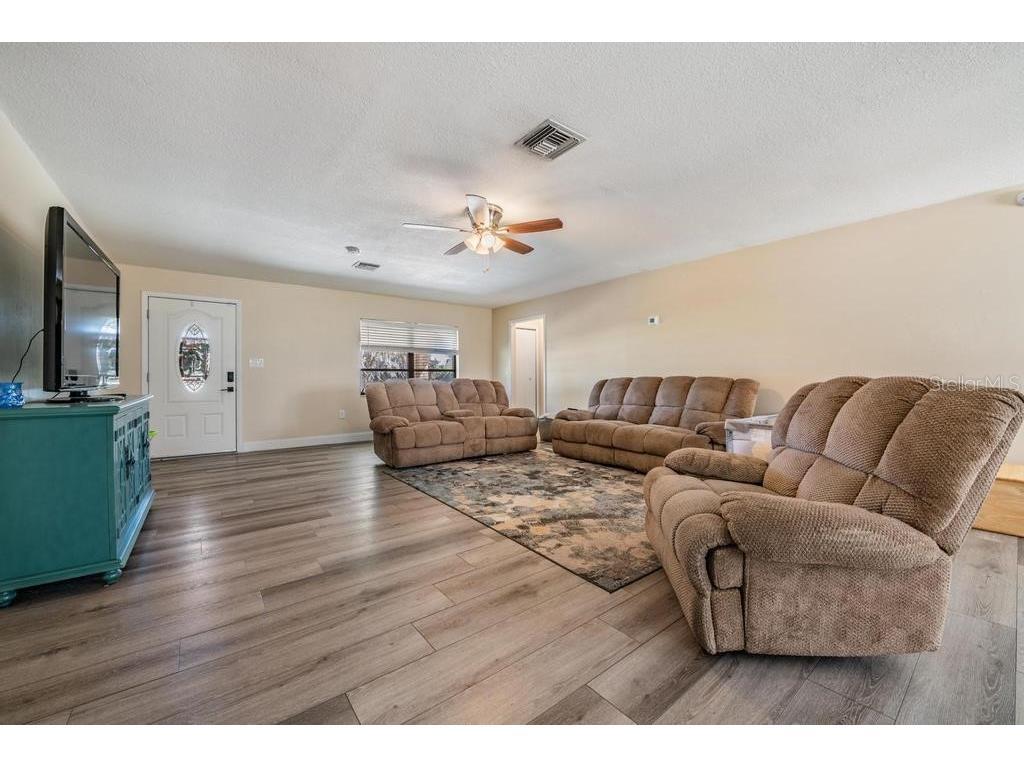 3835 Florida Ranch Boulevard Zephyrhills FL 33541 TB8481401 image5