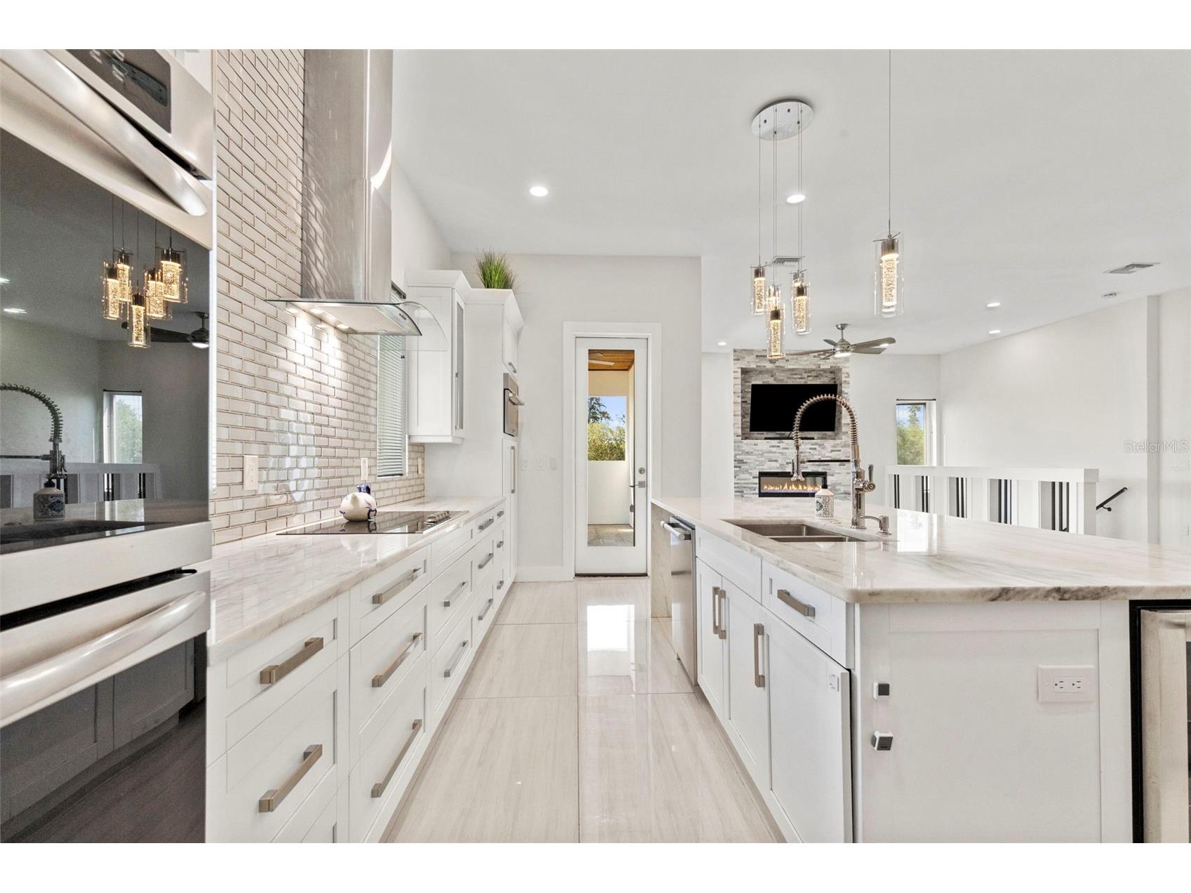 3835 Shore Acres Boulevard NE Saint Petersburg FL 33703 TB8502964 image17