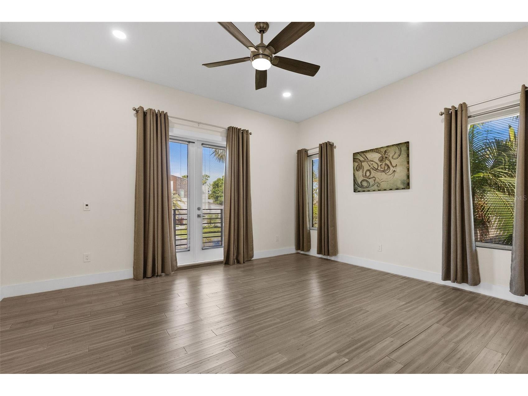 3835 Shore Acres Boulevard NE Saint Petersburg FL 33703 TB8502964 image27