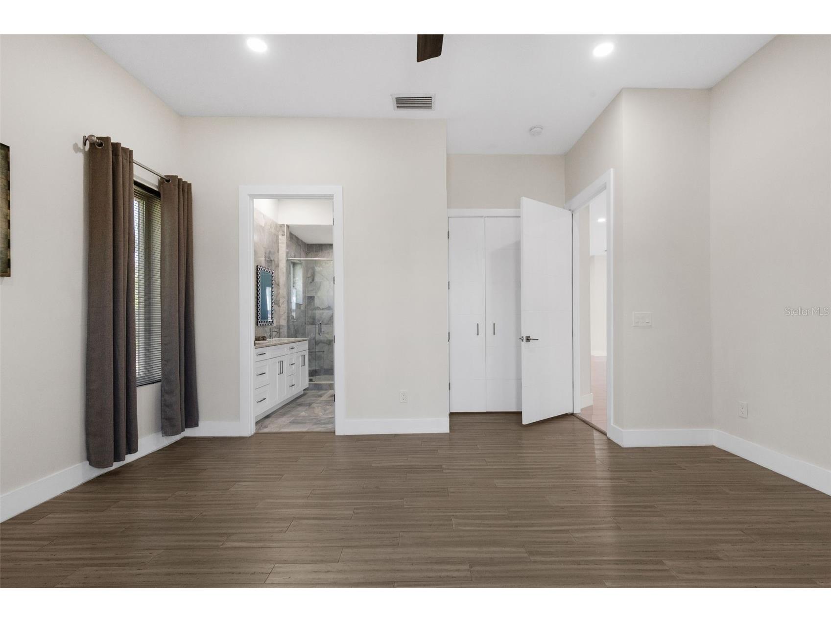 3835 Shore Acres Boulevard NE Saint Petersburg FL 33703 TB8502964 image29
