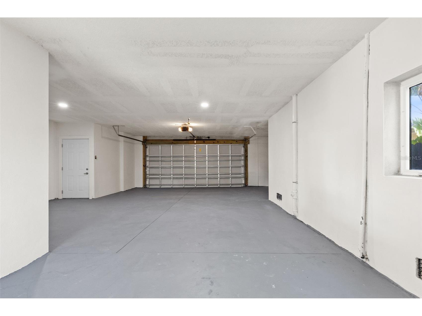 3835 Shore Acres Boulevard NE Saint Petersburg FL 33703 TB8502964 image52