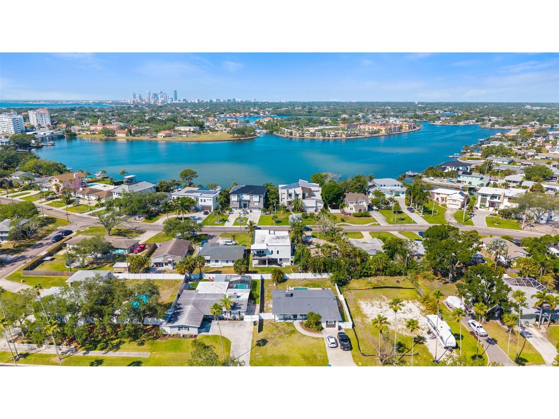 3835 Shore Acres Boulevard NE Saint Petersburg FL 33703 TB8502964 image64