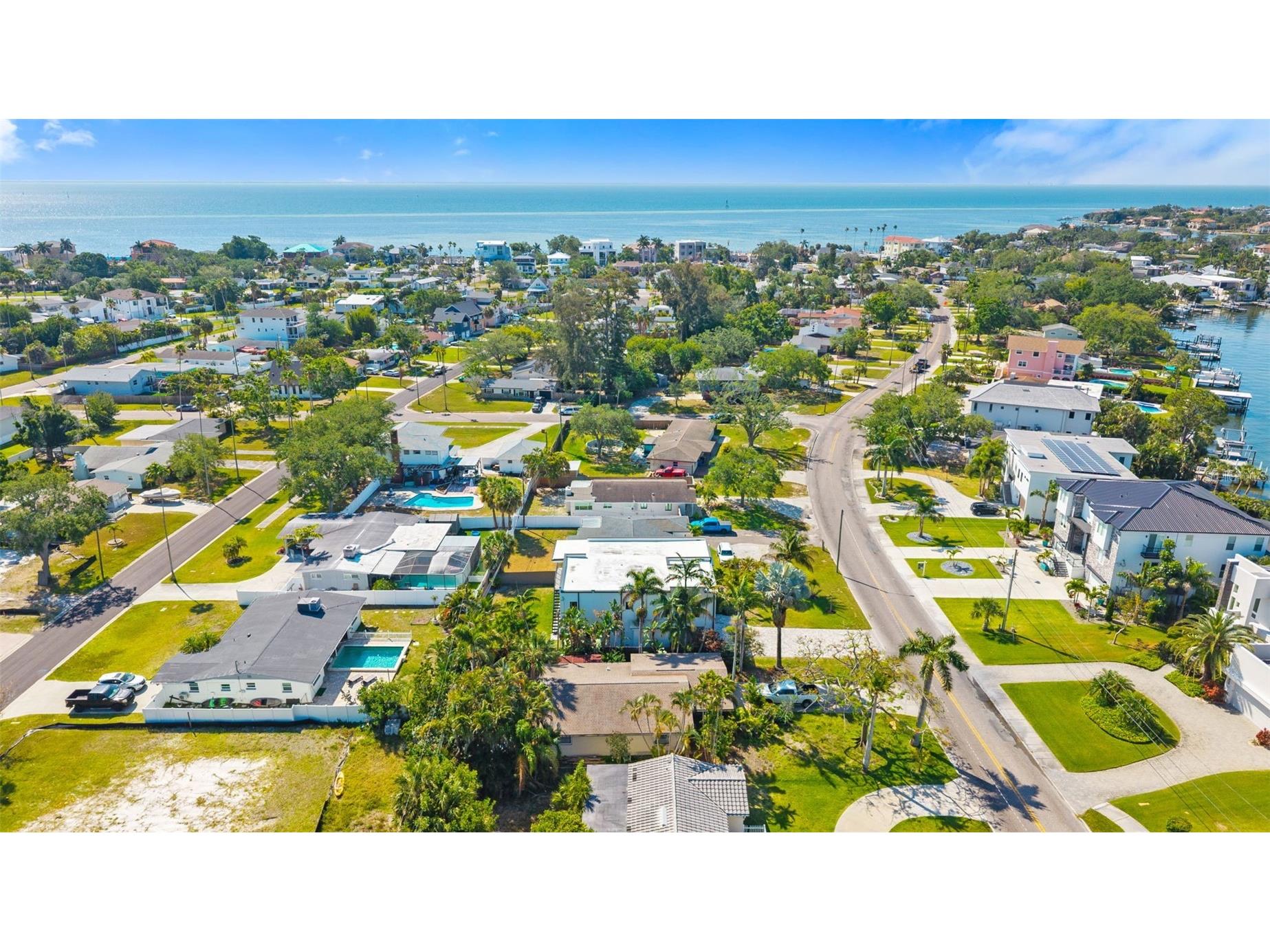 3835 Shore Acres Boulevard NE Saint Petersburg FL 33703 TB8502964 image70