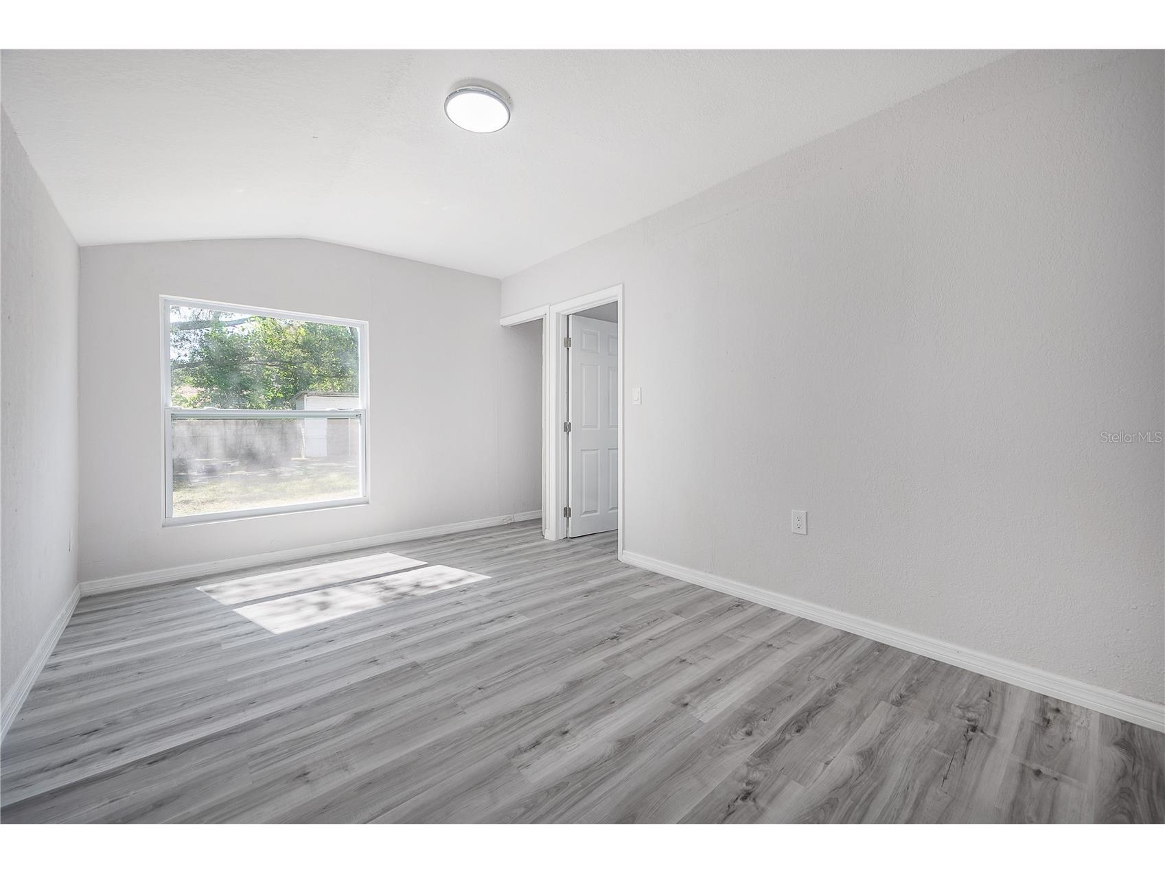 38352 Corey Street Zephyrhills FL 33542 TB8445465 image31