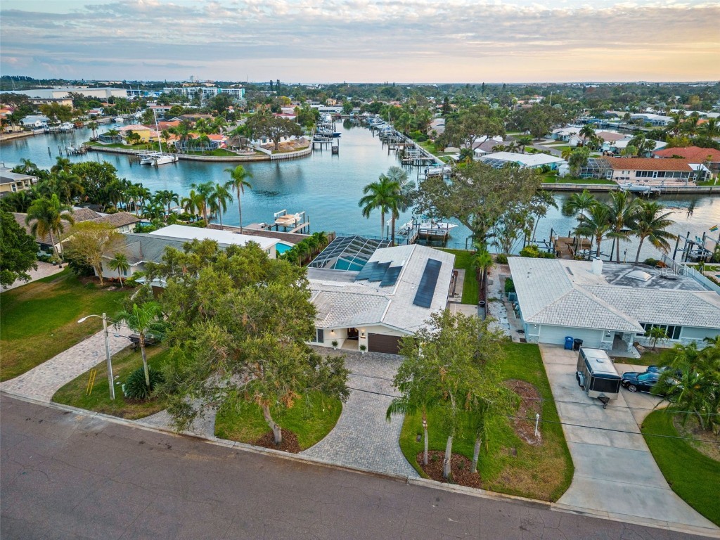 3836 42nd Avenue S Saint Petersburg FL 33711 U8181307 image1