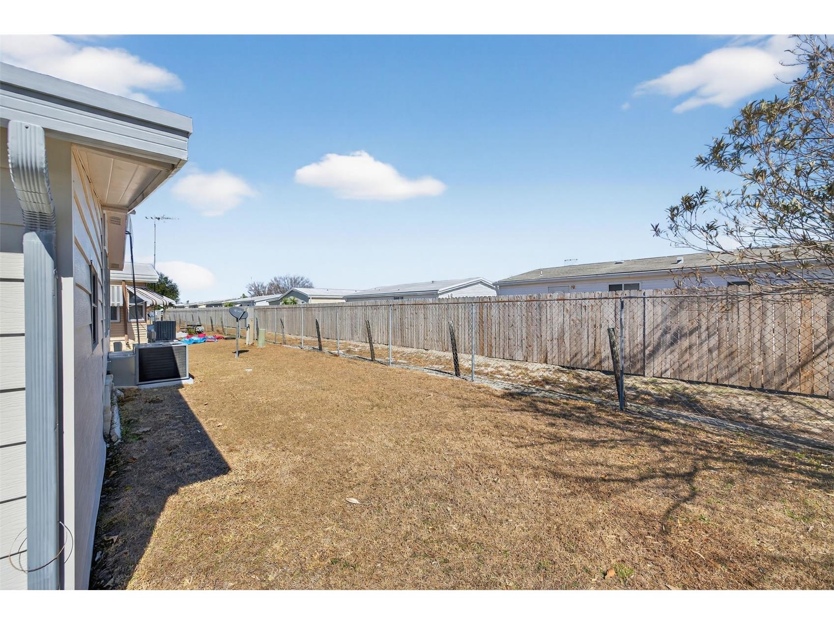 3836 William Hume Drive Zephyrhills FL 33541 TB8474484 image23