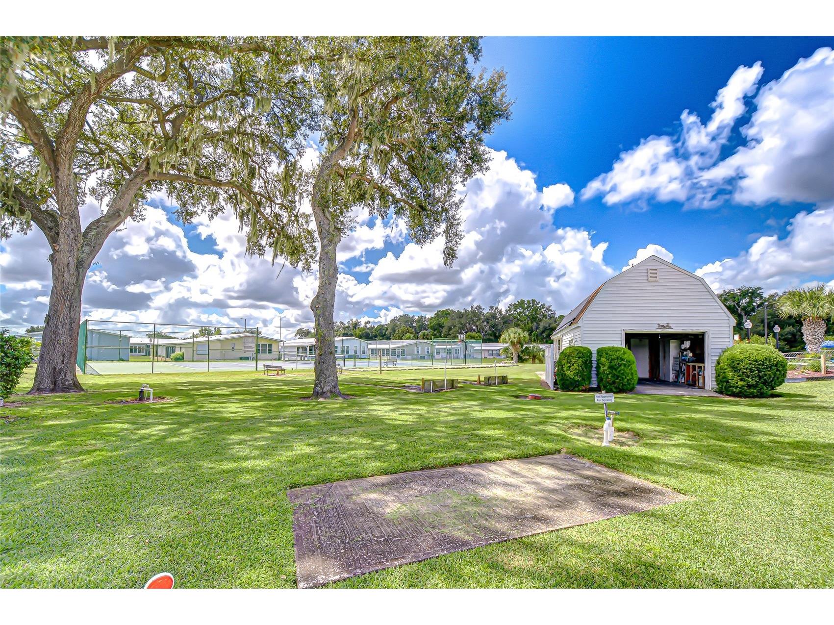 3836 William Hume Drive Zephyrhills FL 33541 TB8474484 image29
