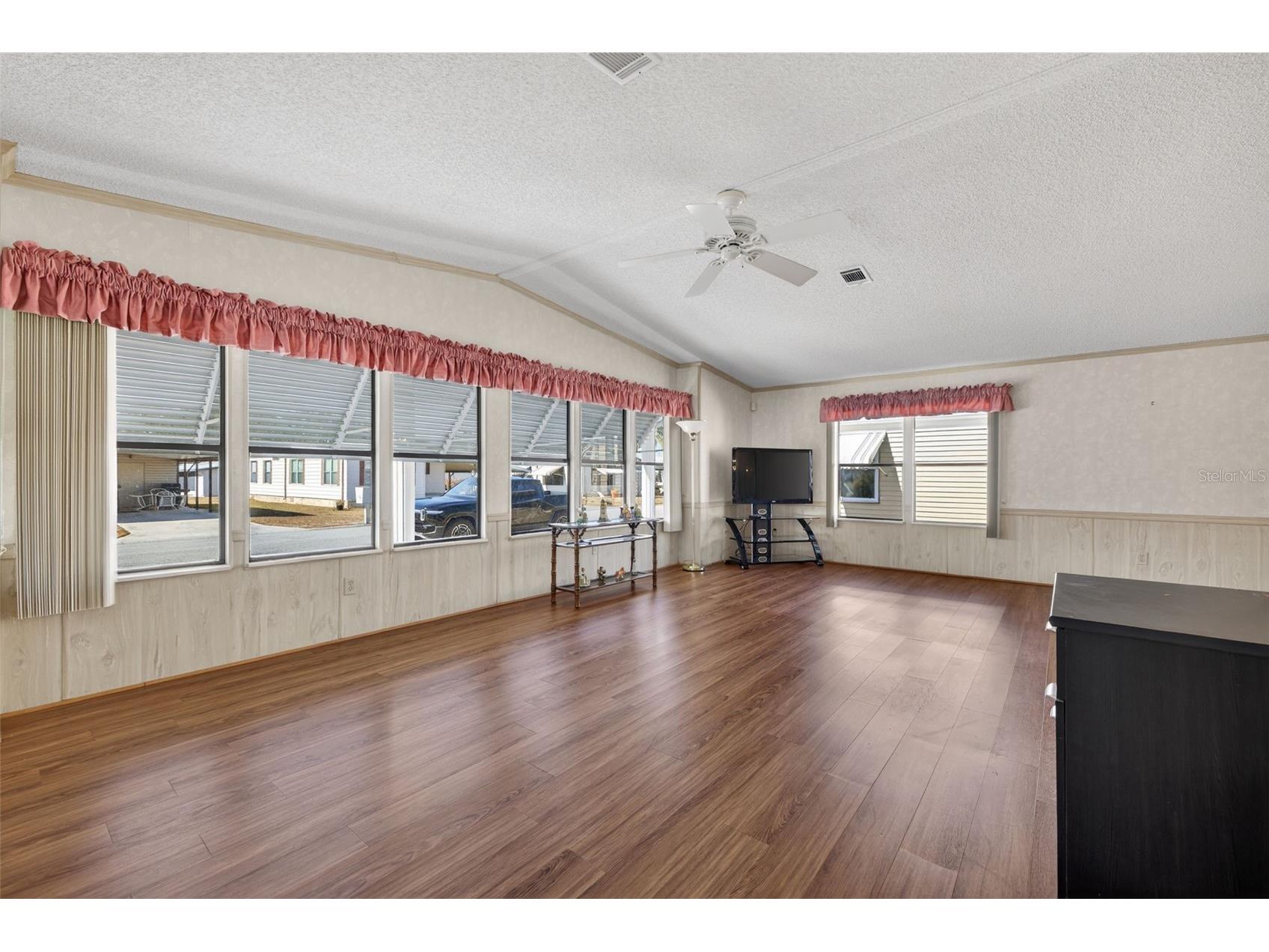 3836 William Hume Drive Zephyrhills FL 33541 TB8474484 image4