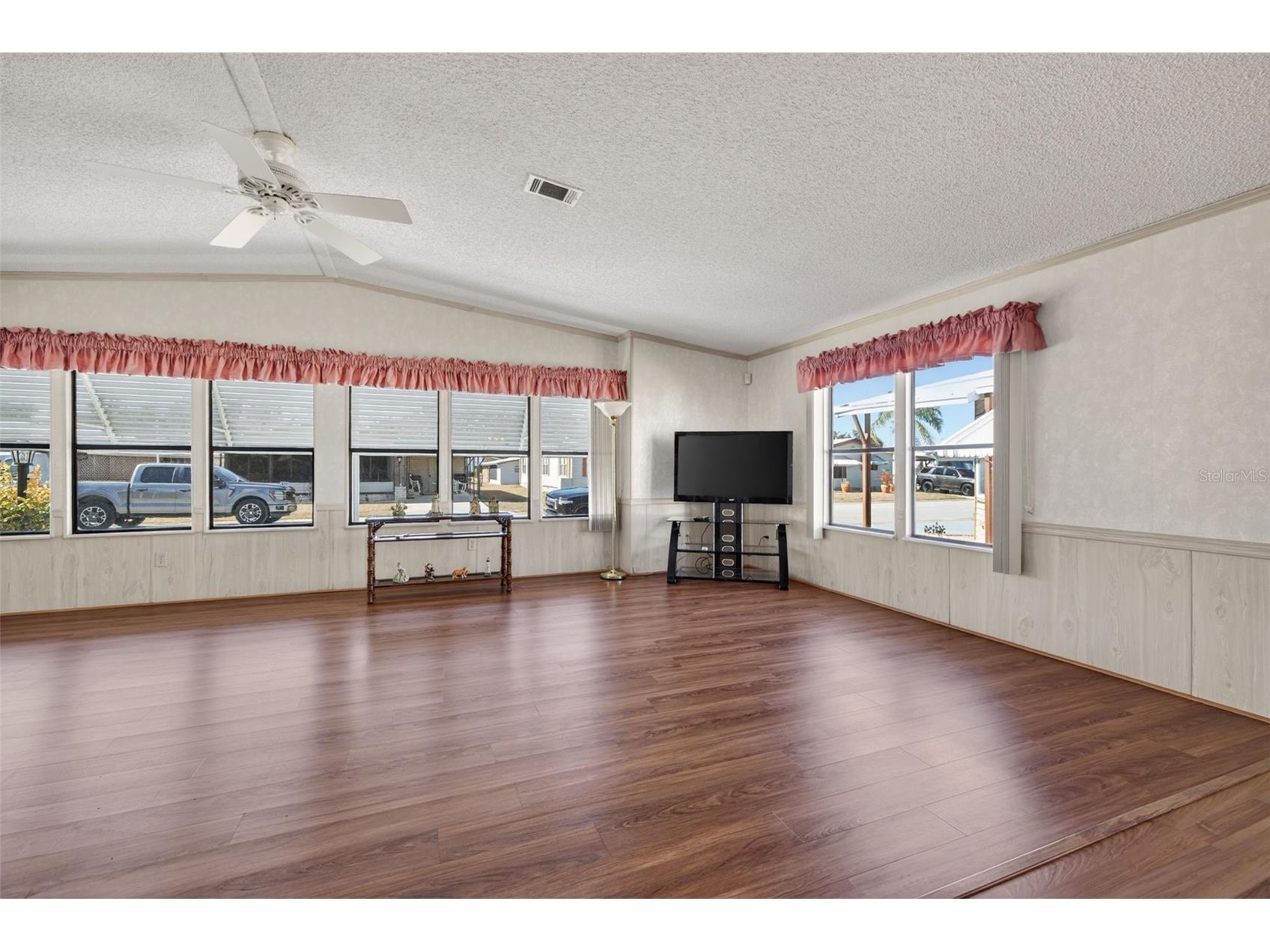 3836 William Hume Drive Zephyrhills FL 33541 TB8474484 image8