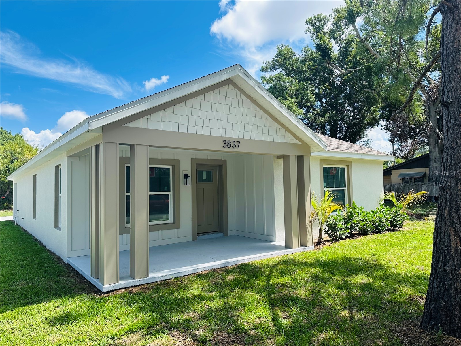 3837 44th Avenue N Saint Petersburg FL 33714 TB8470415 image1