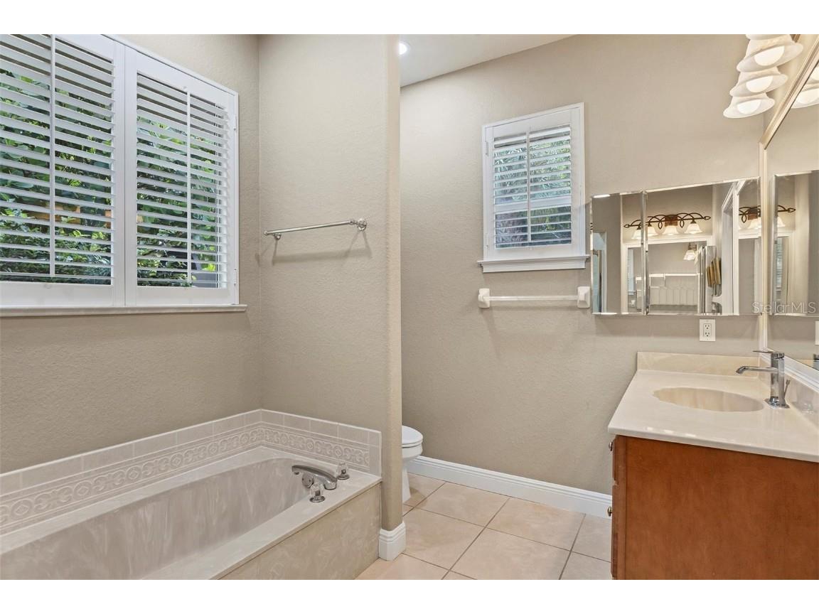 3837 Camino Real Sarasota FL 34239 A4672440 image26