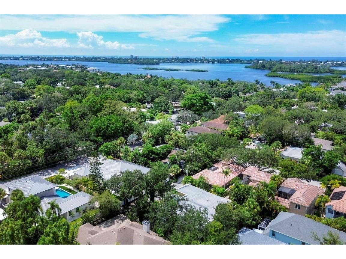 3837 Camino Real Sarasota FL 34239 A4672440 image42