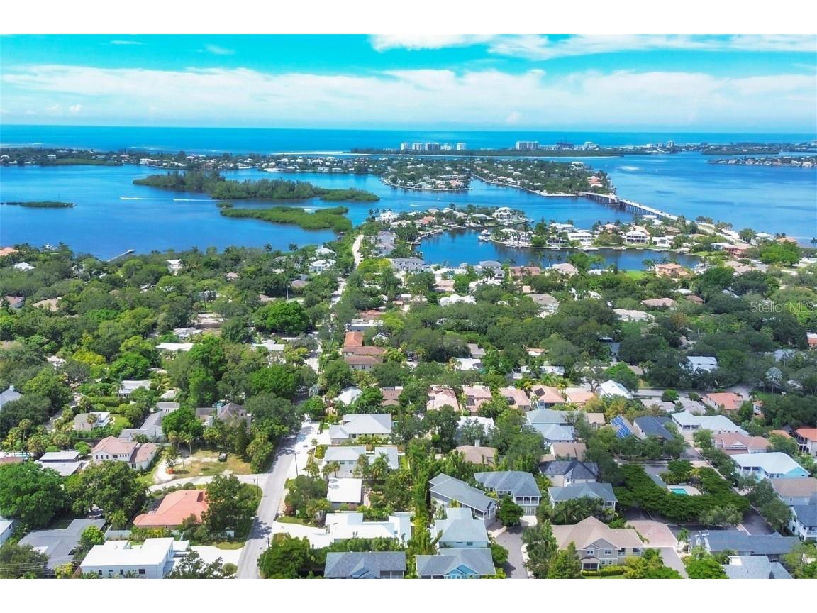 3837 Camino Real Sarasota FL 34239 A4672440 image45