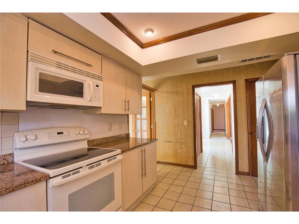 3837 Torrey Pines Boulevard Sarasota FL 34238 A4639914 image17