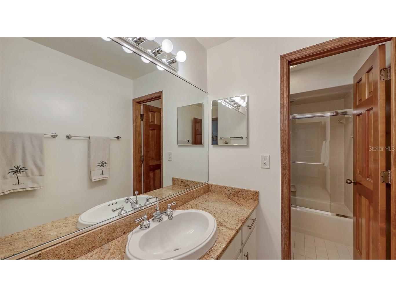 3837 Torrey Pines Boulevard Sarasota FL 34238 A4639914 image19