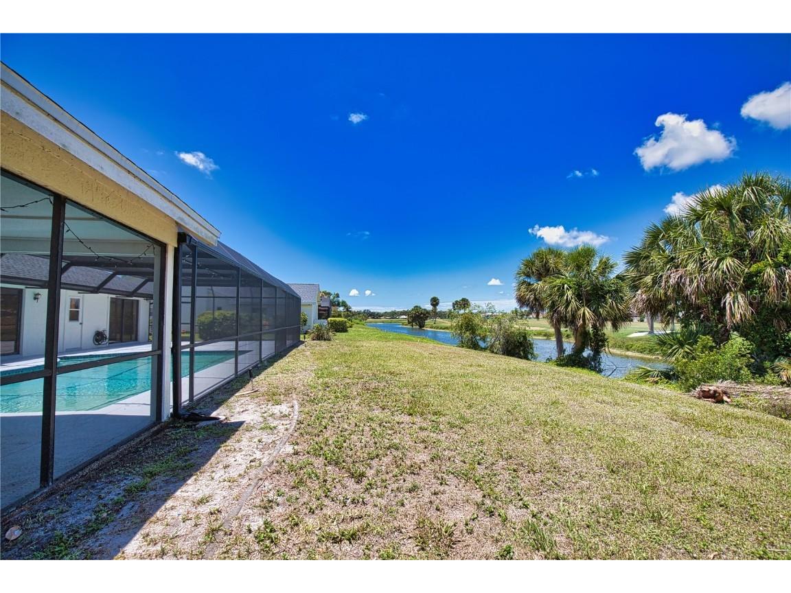 3837 Torrey Pines Boulevard Sarasota FL 34238 A4639914 image26