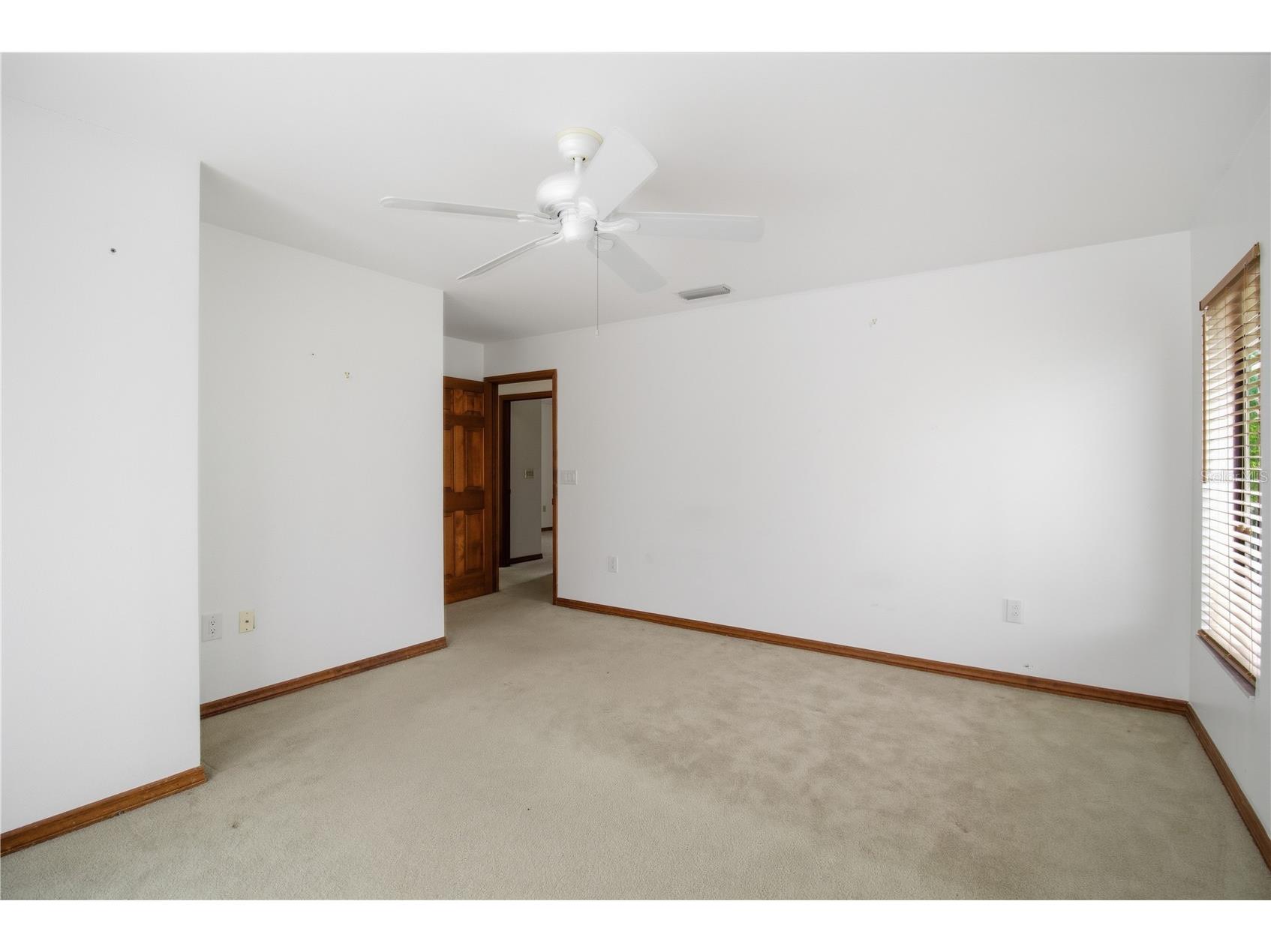 3837 Torrey Pines Boulevard Sarasota FL 34238 A4692677 image21
