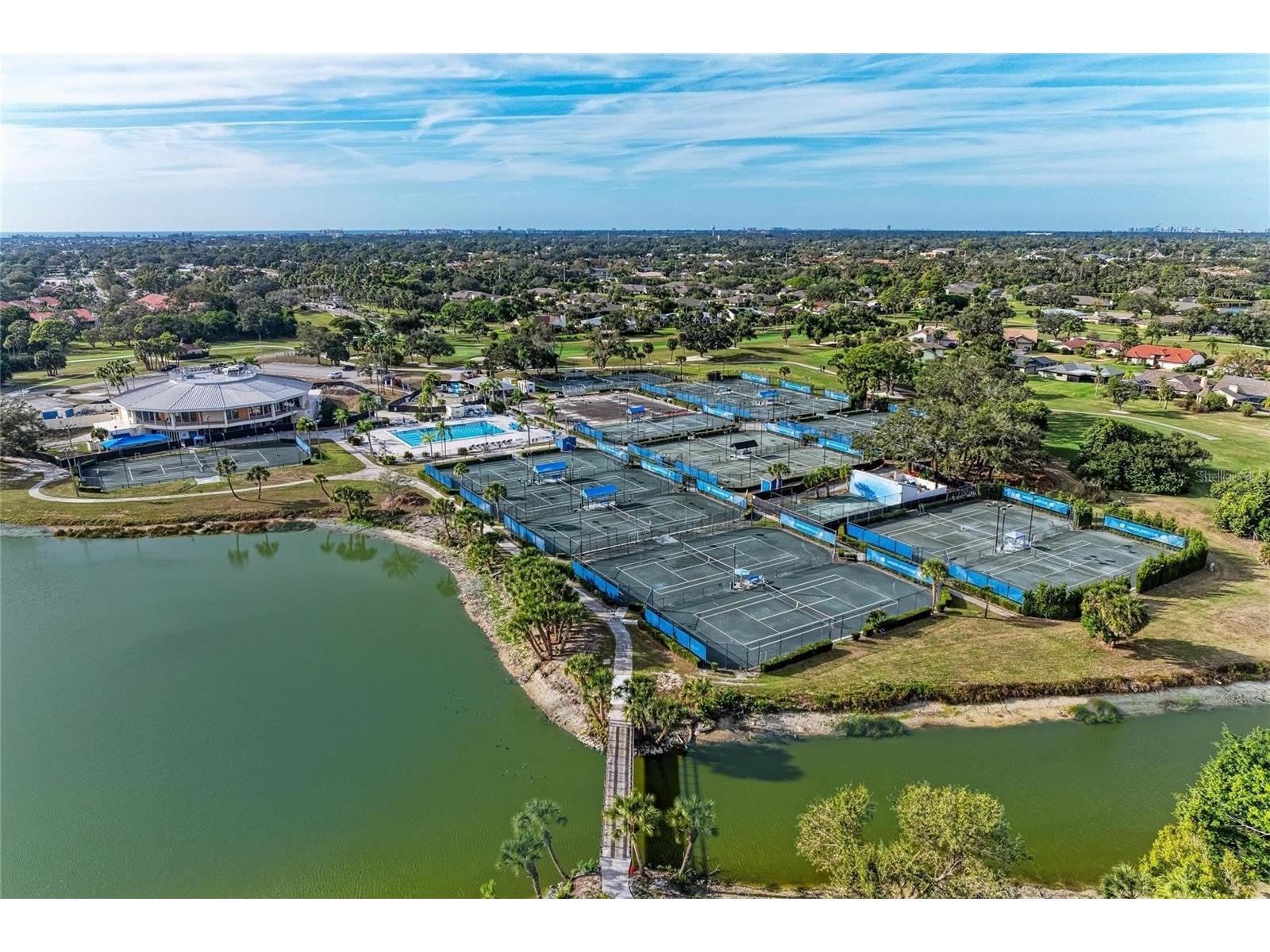 3837 Torrey Pines Boulevard Sarasota FL 34238 A4692677 image54