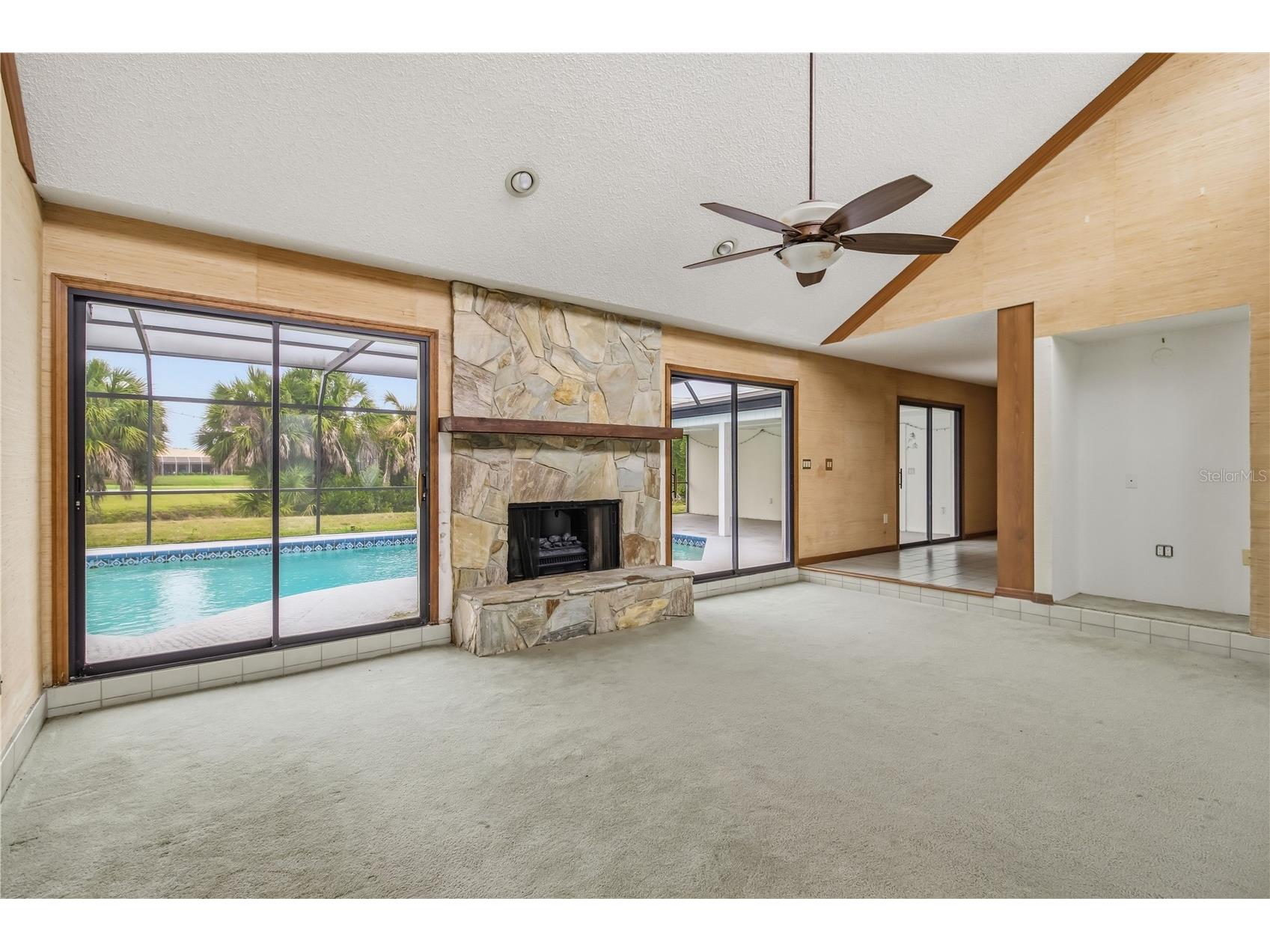 3837 Torrey Pines Boulevard Sarasota FL 34238 A4692677 image8