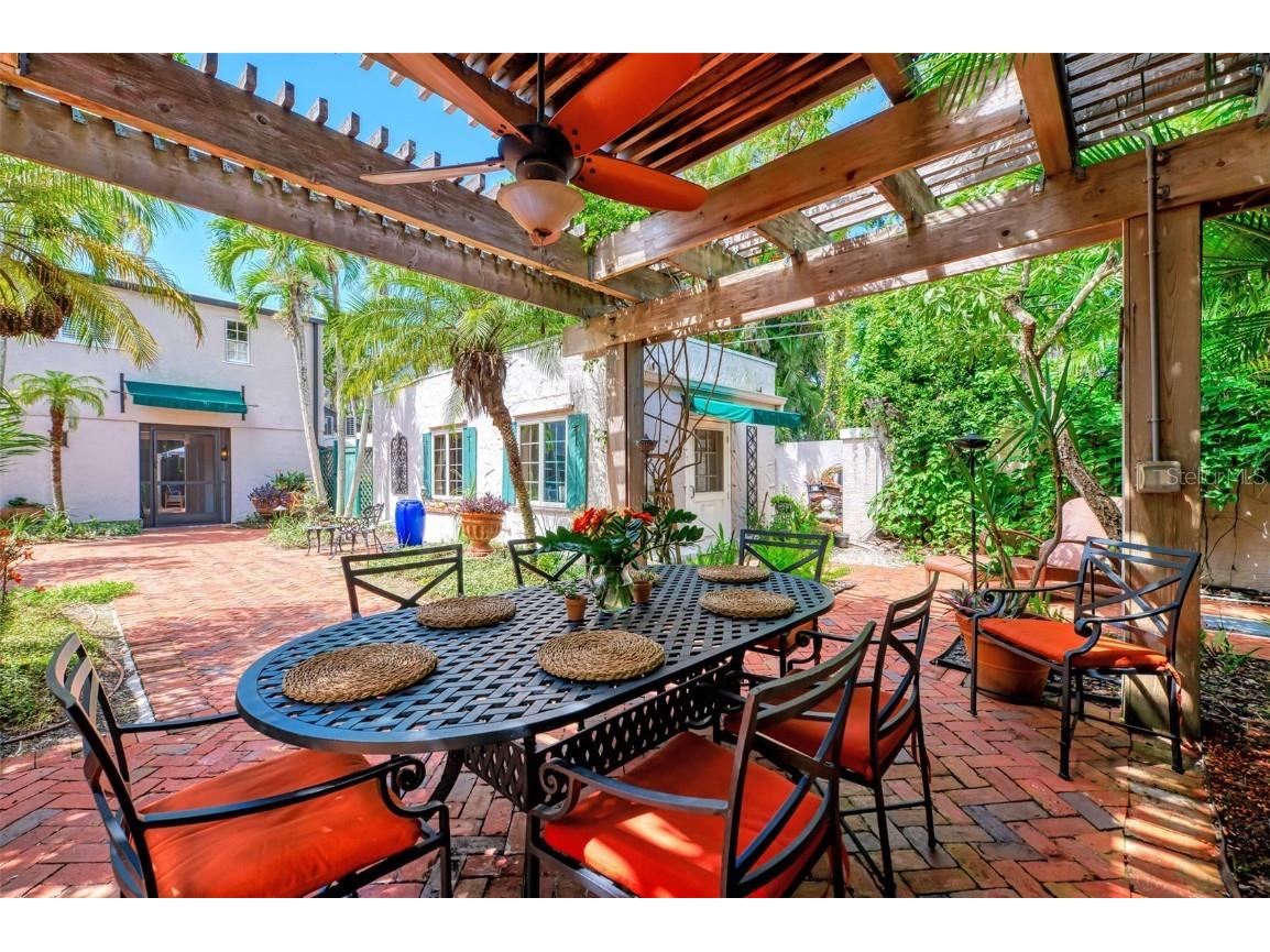 3838 Flores Avenue Sarasota FL 34239 A4661399 image34