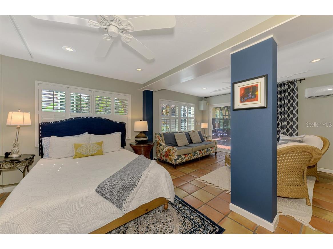 3838 Flores Avenue Sarasota FL 34239 A4661399 image36