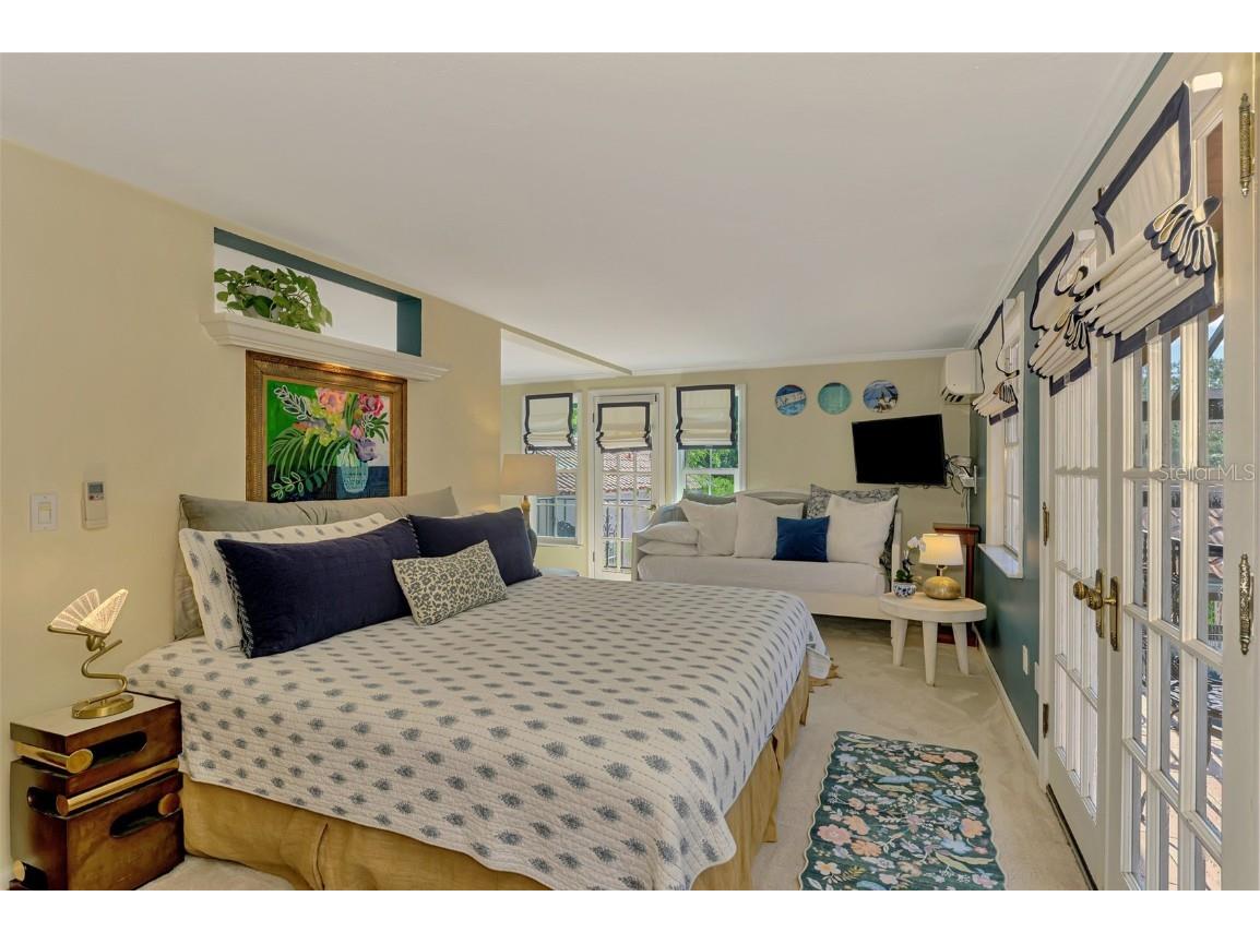 3838 Flores Avenue Sarasota FL 34239 A4661399 image42