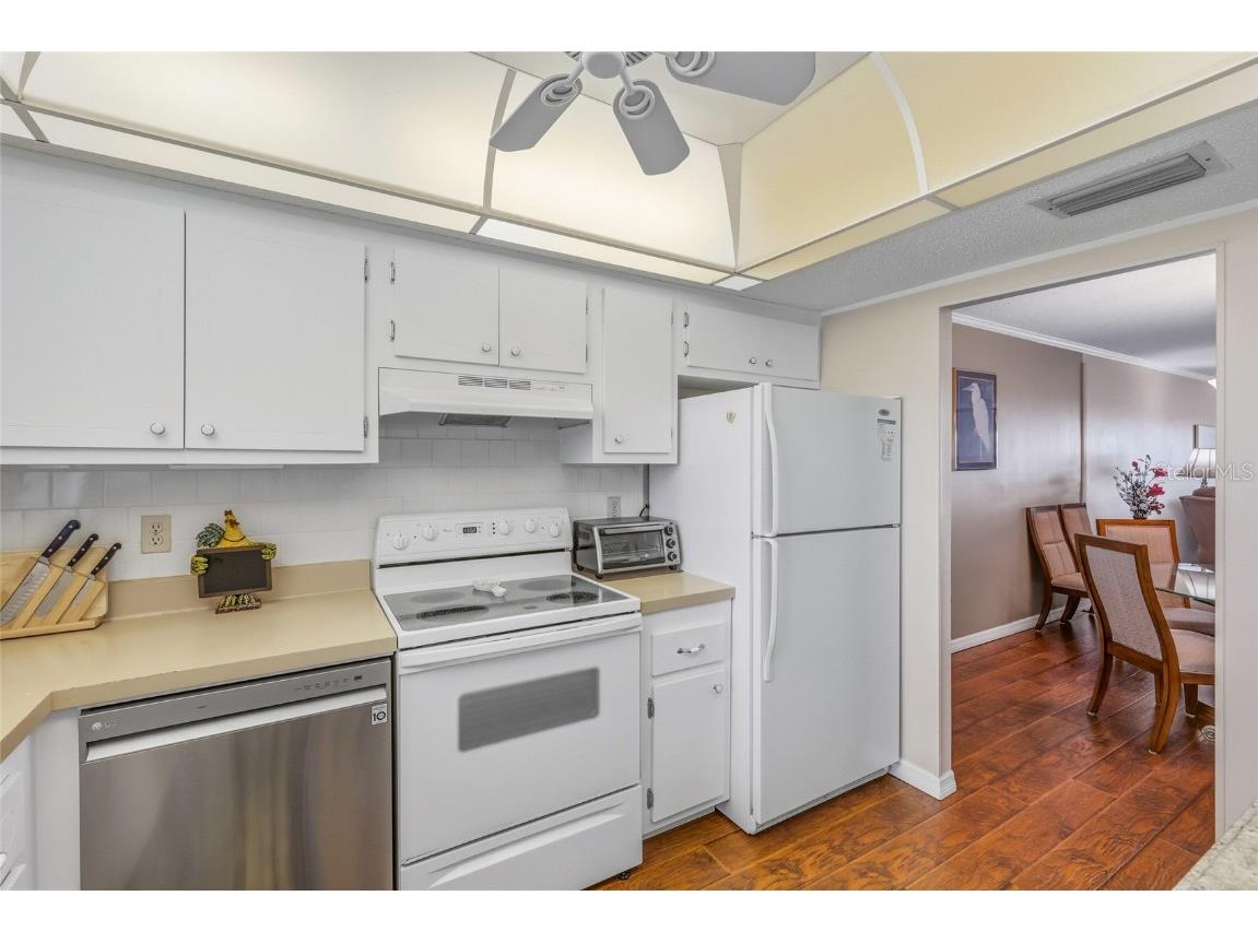 3839 Lake Bayshore Drive #H516 Bradenton FL 34205 A4674884 image10