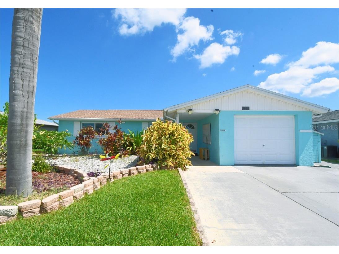 3839 Star Island Drive Holiday FL 34691 - LAKE CONLEY U8207766 image1