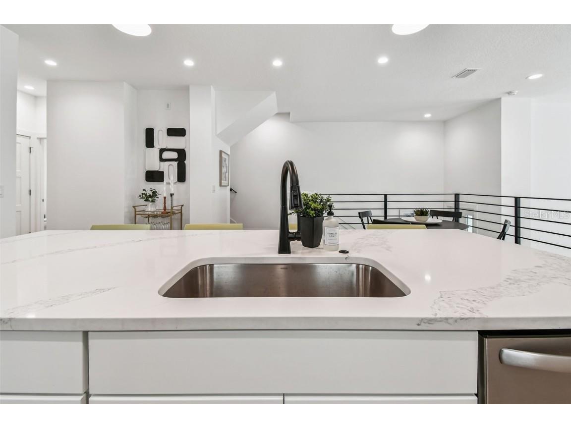 3840 Pompano Drive SE Saint Petersburg FL 33705 TB8426180 image39