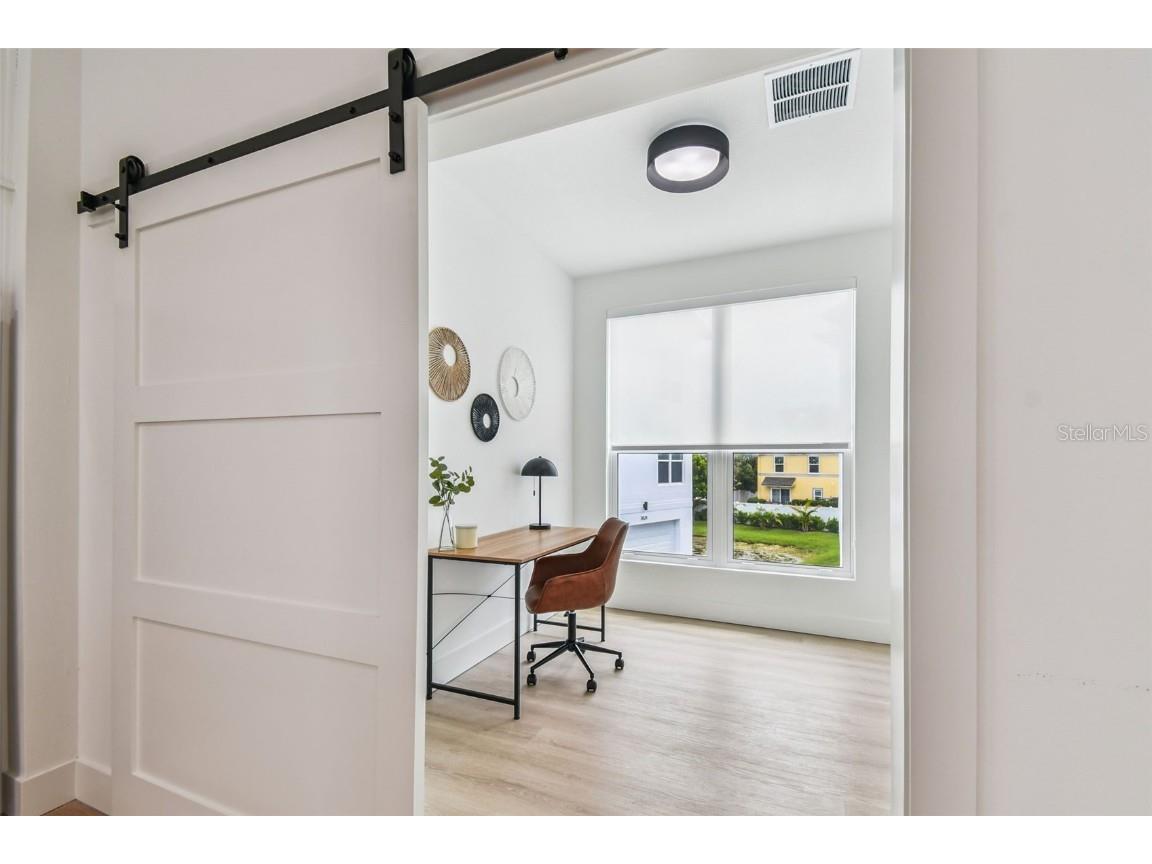 3840 Pompano Drive SE Saint Petersburg FL 33705 TB8426180 image43