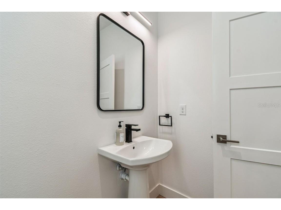 3840 Pompano Drive SE Saint Petersburg FL 33705 TB8426180 image47