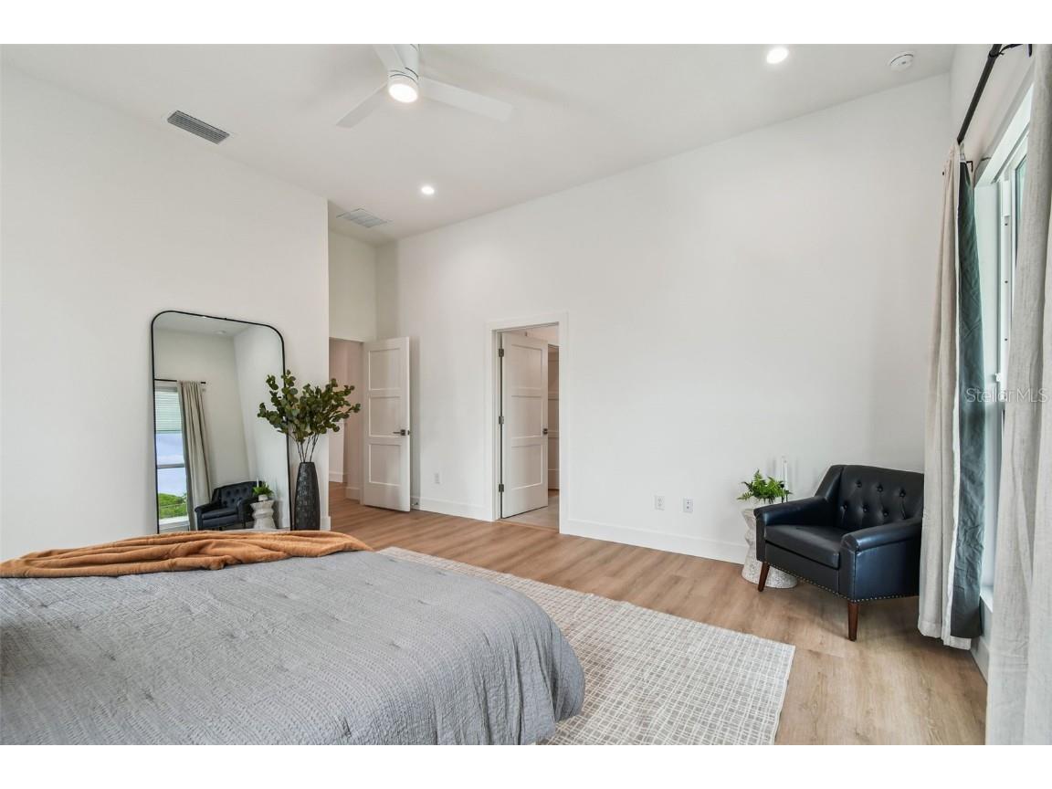 3840 Pompano Drive SE Saint Petersburg FL 33705 TB8426180 image59