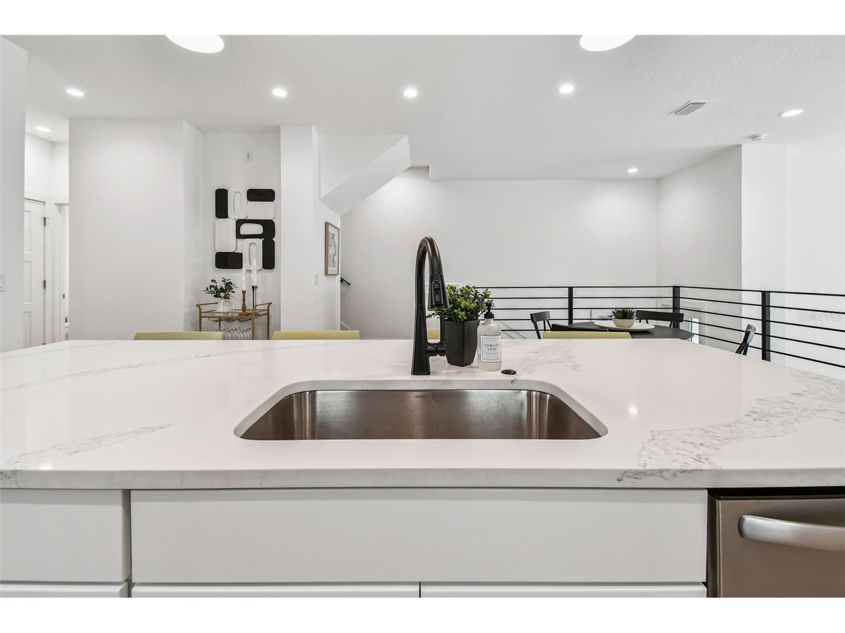 3840 Pompano Drive SE Saint Petersburg FL 33705 TB8478317 image42